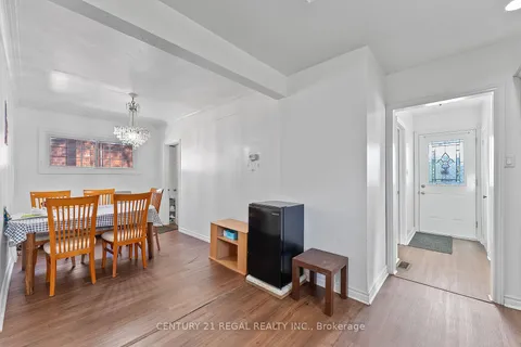 106 FLORA Drive, ON M1P 1A8