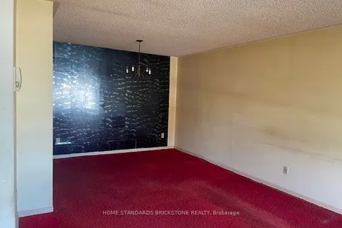 45 Hildenboro Square, ON M1W 1Y2