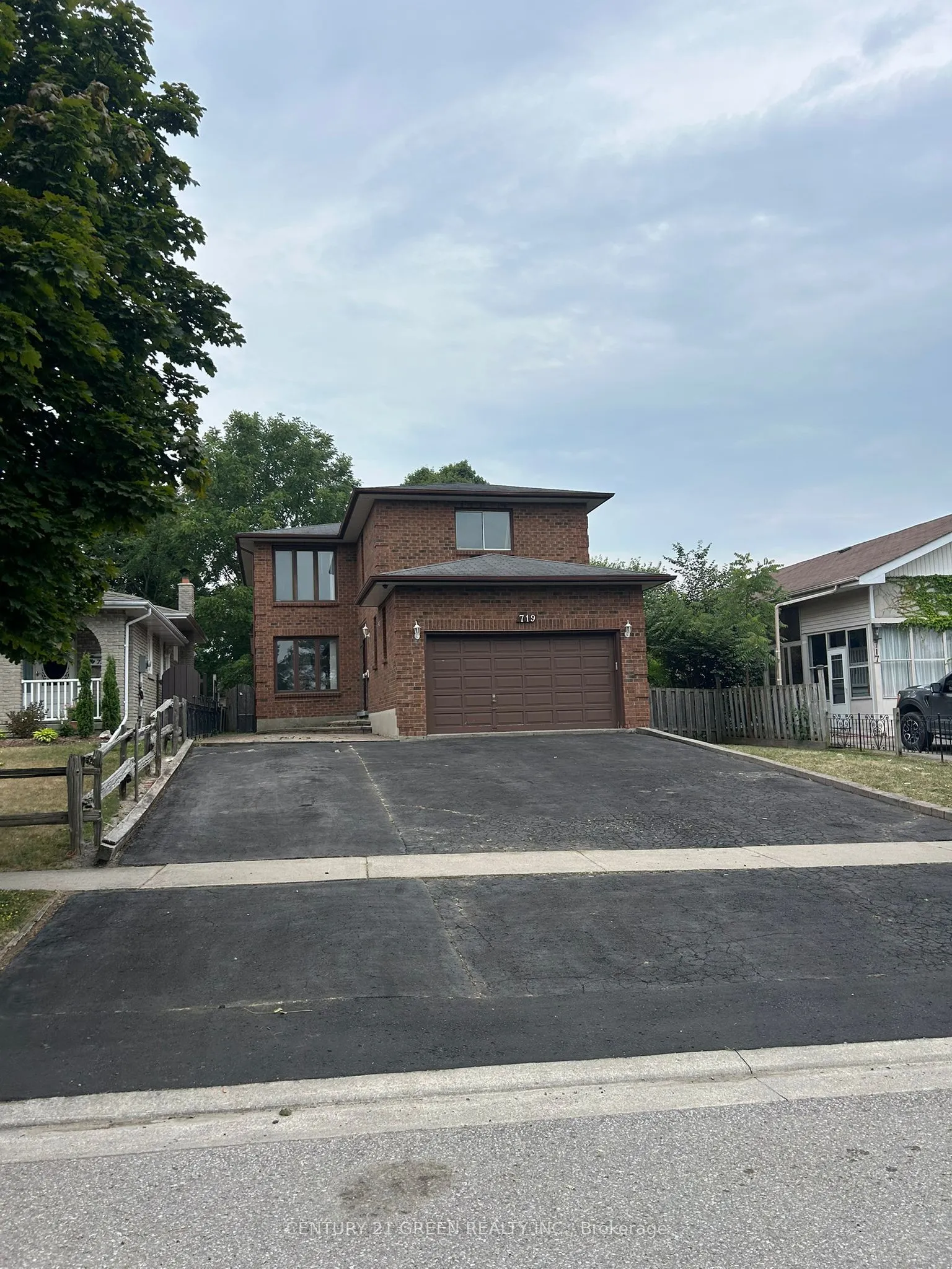 719 Keates Avenue, ON L1H 7Y3