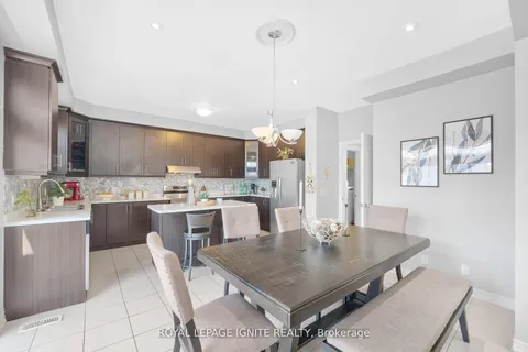 210 Blackwell Crescent, ON L1L 0C9