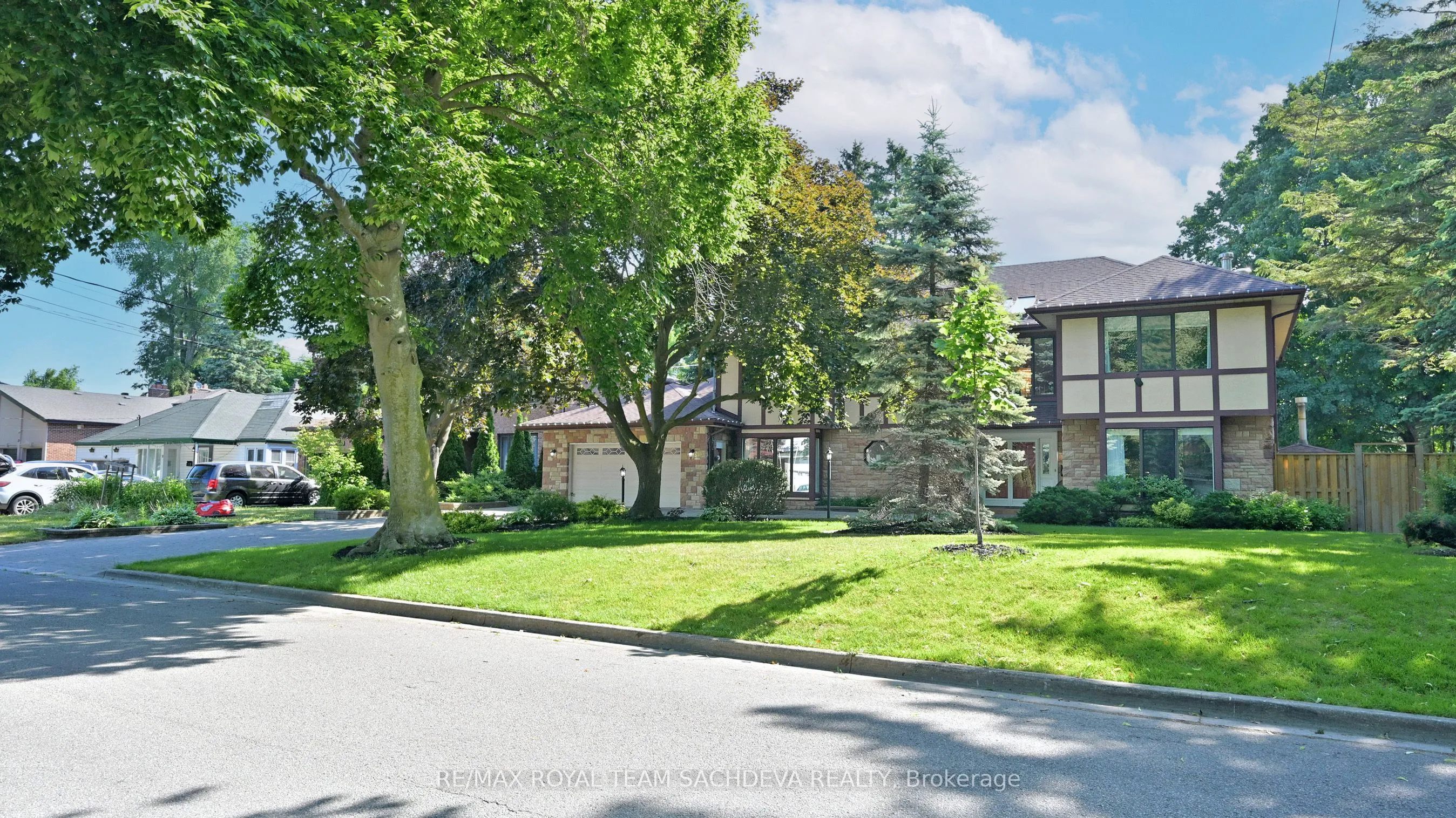 27 Orchard Park Drive, ON M1E 3T6