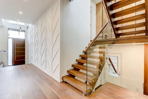 38 Norlong Boulevard, ON M4C 3W7