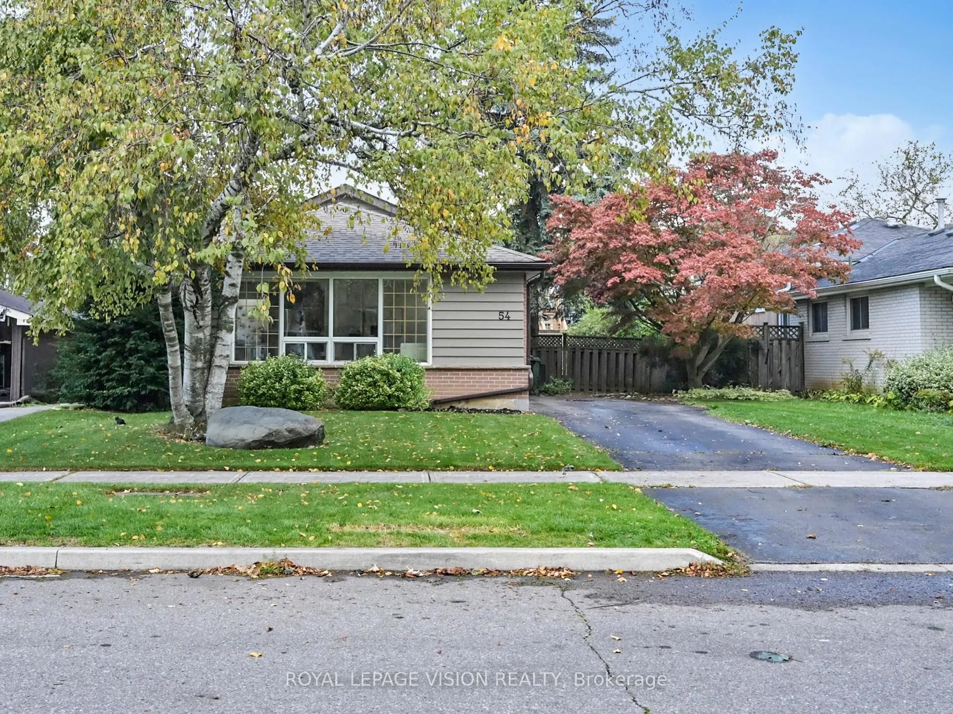 54 Bledlow Manor Drive, ON M1E 1B2