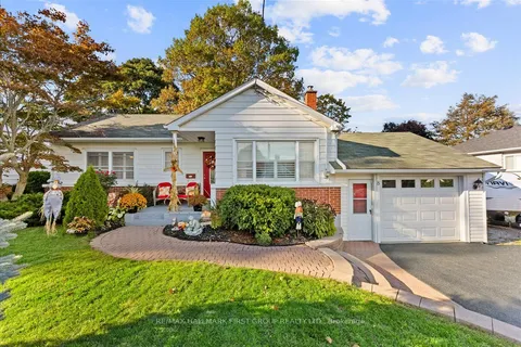 8 Concession Street, ON L1C 1Y1