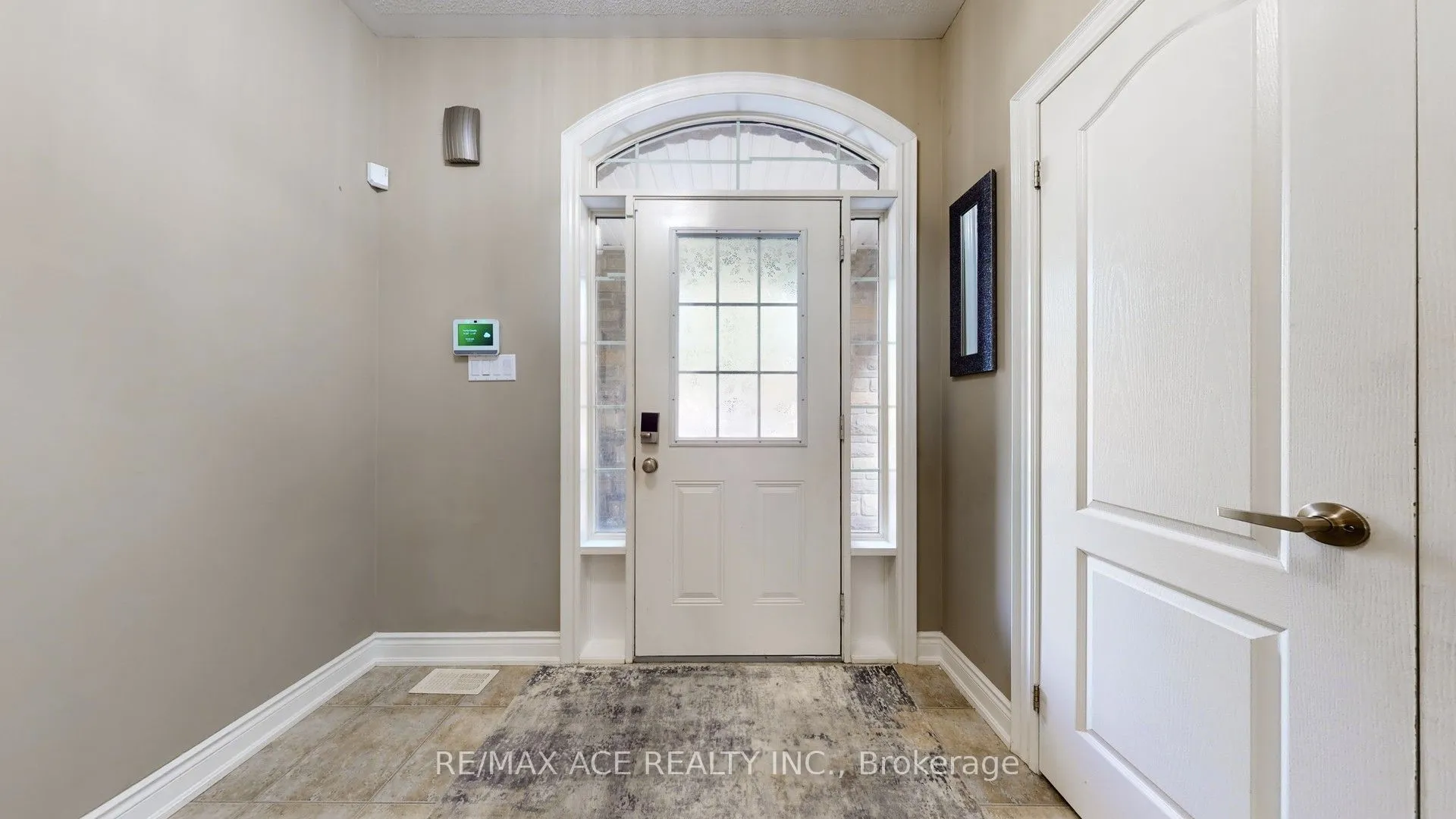 5 Beverton Crescent, ON L1T 0L8