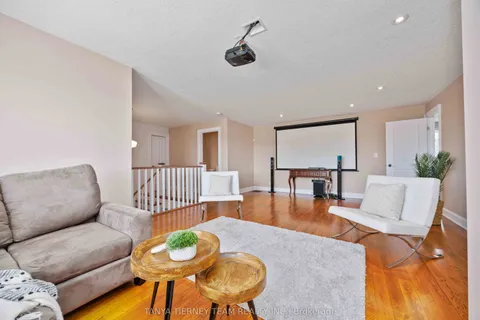 1277 Townline Road, ON L1H 8L7