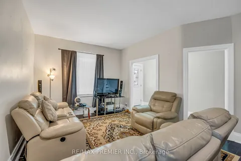 14 Liberty Place, ON L1C 1W6