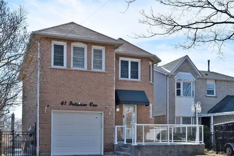 41 Fieldview Crescent, ON L1N 8B5