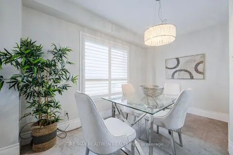 555 Shaftsbury Street, ON L1K 2V8