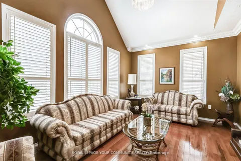 14 Poulton Avenue, ON L1T 4W7