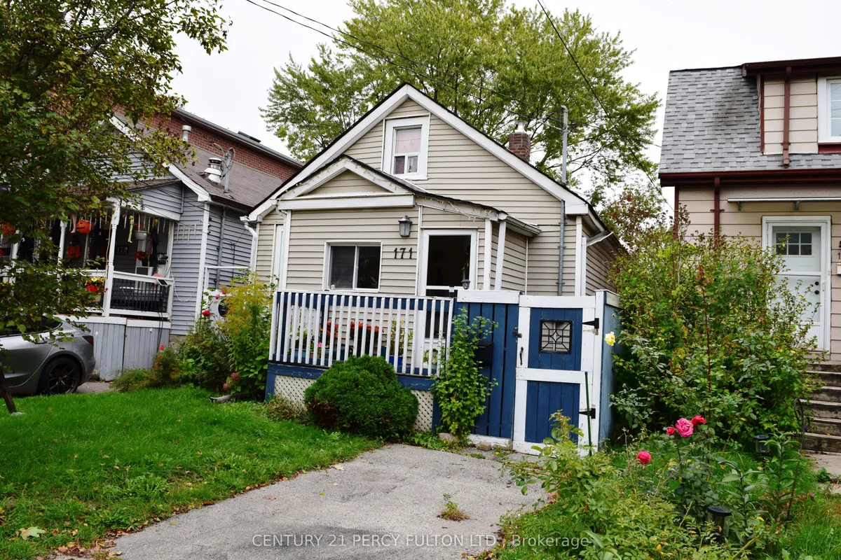 171 Raleigh Avenue, ON M1K 1A5