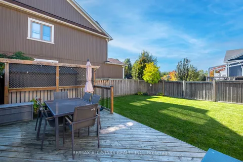 45 Jarrow Crescent, ON L1M 0H2