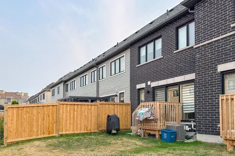 74 Caspian Square, ON L1C 7G4