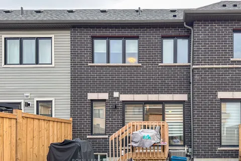 74 Caspian Square, ON L1C 7G4