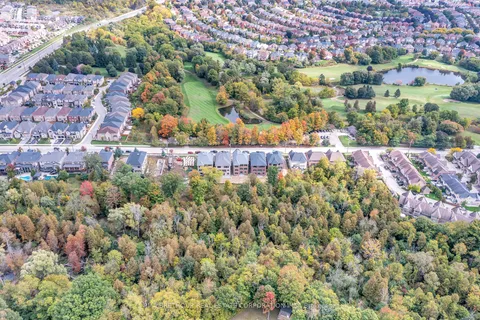 382 Riverside Drive, ON L1T 3S2