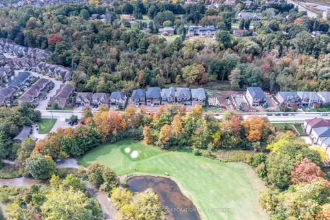 382 Riverside Drive, ON L1T 3S2