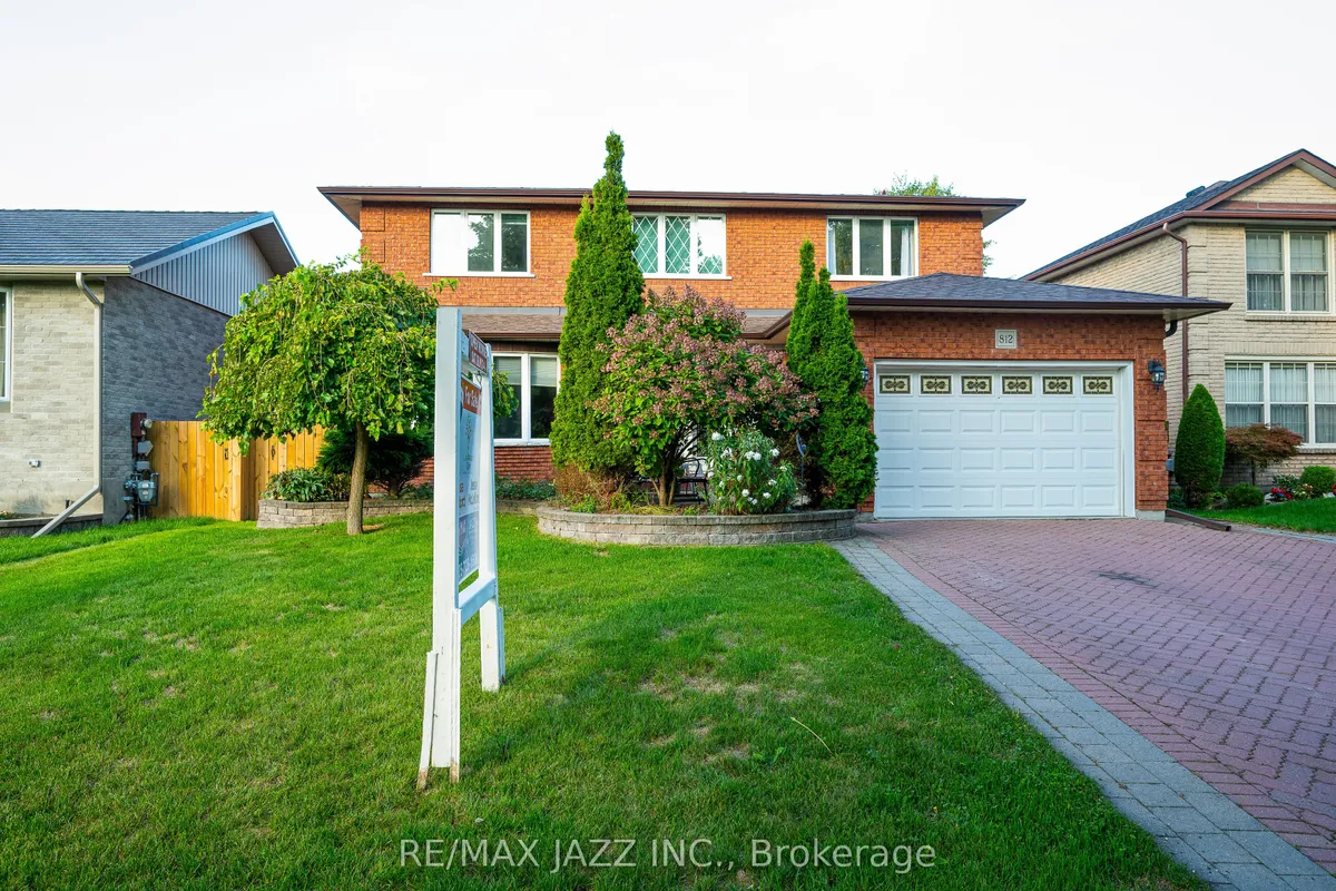 812 Waverly Street, ON L1J 7E5