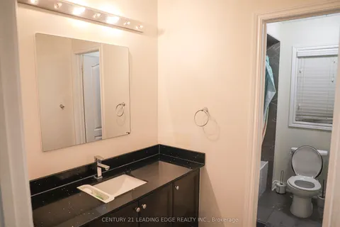 6 Gamble Drive, ON L1Z 0H2