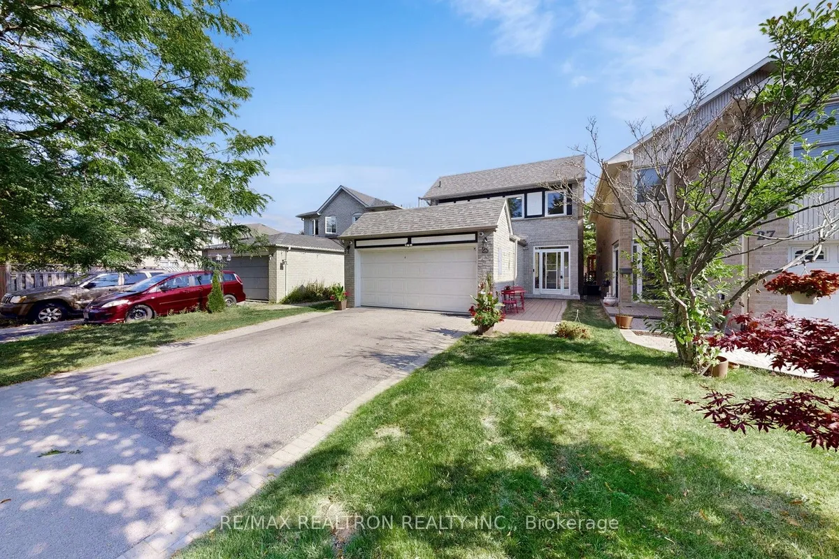 25 Greybeaver Trail, ON M1C 4P1