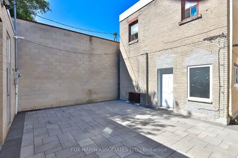 1215 Woodbine Avenue, ON M4C 4E1