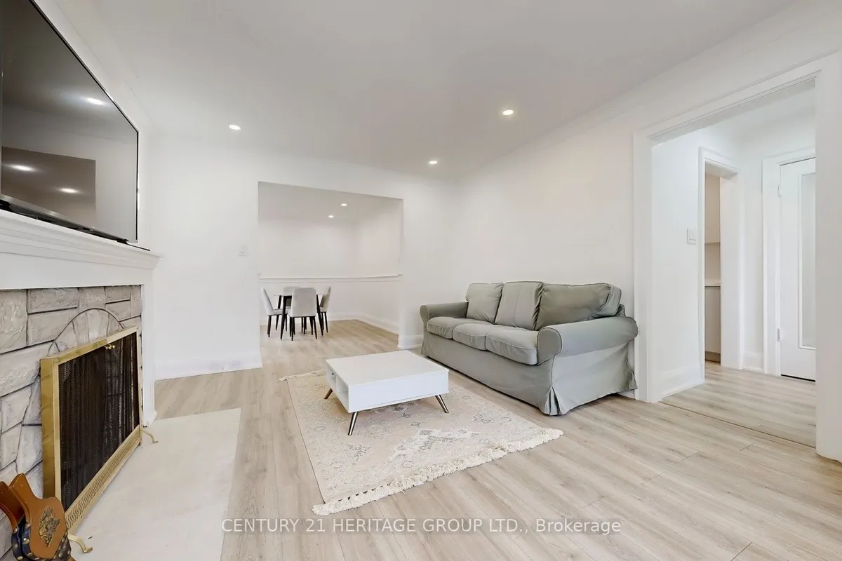 226 Donlands Avenue, ON M4J 3R2