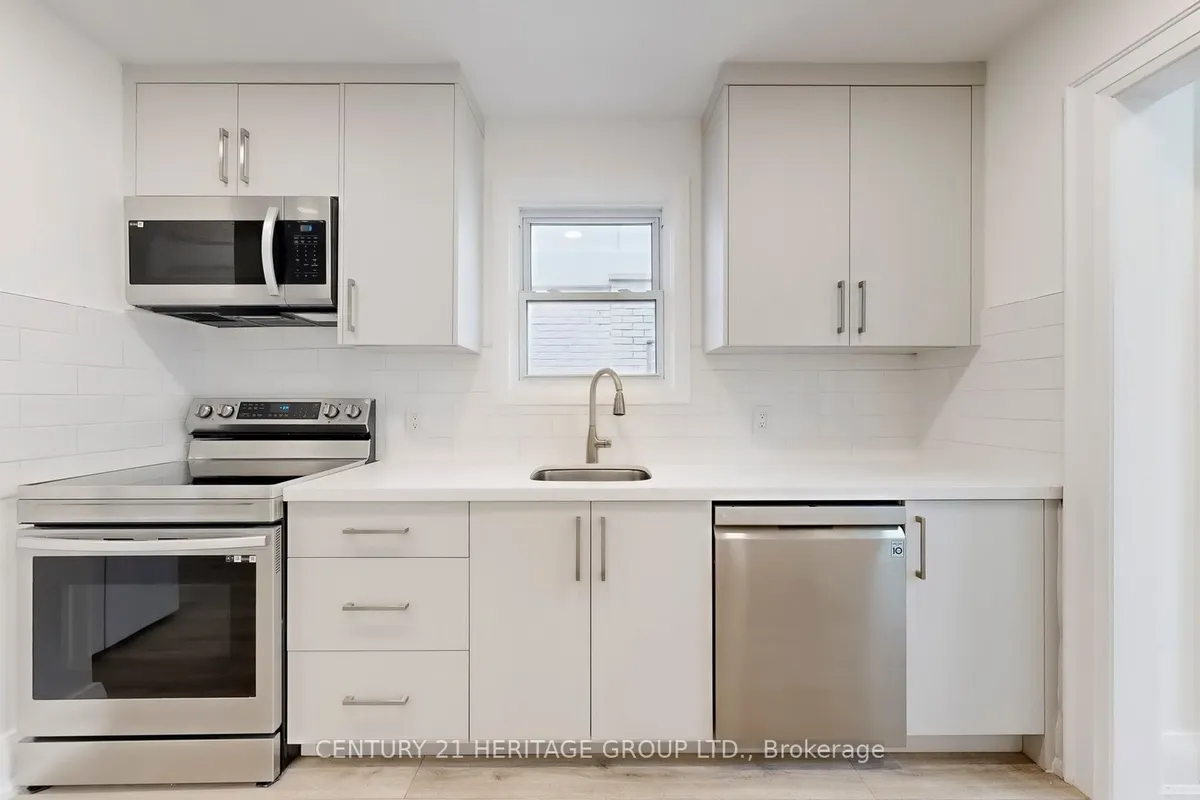 226 Donlands Avenue, ON M4J 3R2