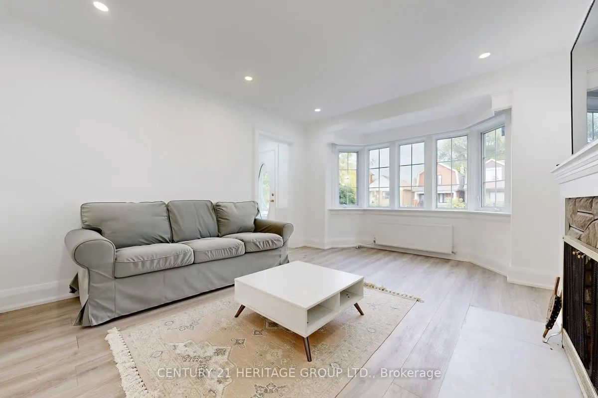 226 Donlands Avenue, ON M4J 3R2