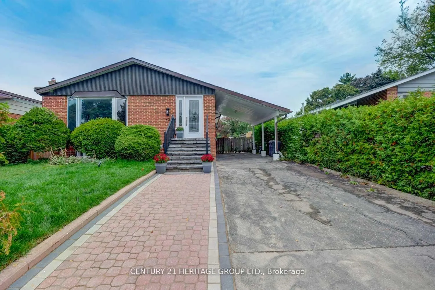 43 Howell Square, ON M1B 1C3