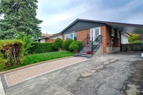 43 Howell Square, ON M1B 1C3