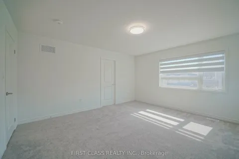 1475 mockingbird Square, ON L1X 0N8