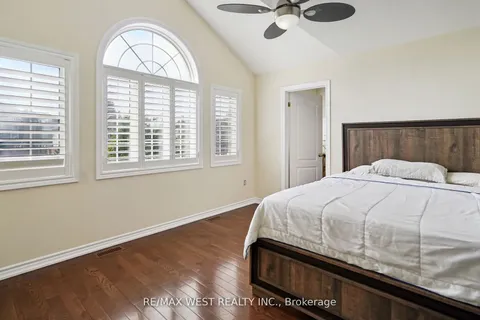 196 Millburn Drive, ON L1C 5M1