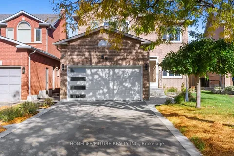 56 Ringwood Drive, ON L1R 1Y7