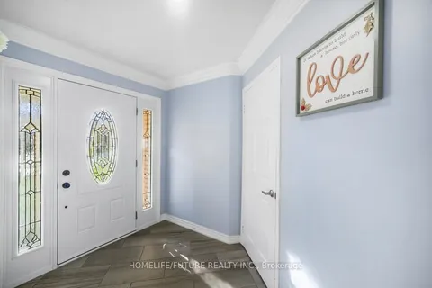 56 Ringwood Drive, ON L1R 1Y7