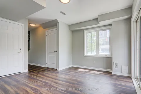 53 Ferris Square, ON L1E 0J2