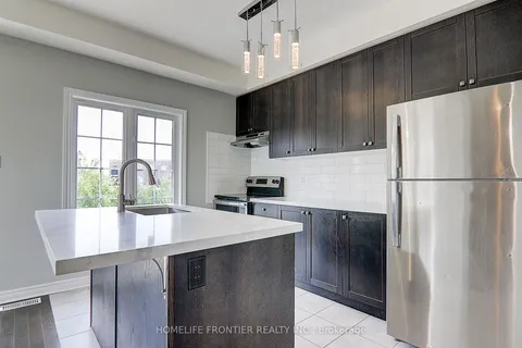 53 Ferris Square, ON L1E 0J2