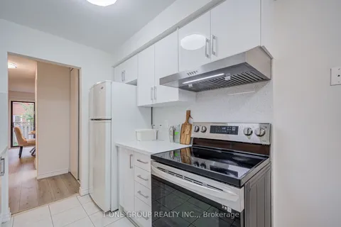 140 Spring Forest Square, ON M1S 4W8