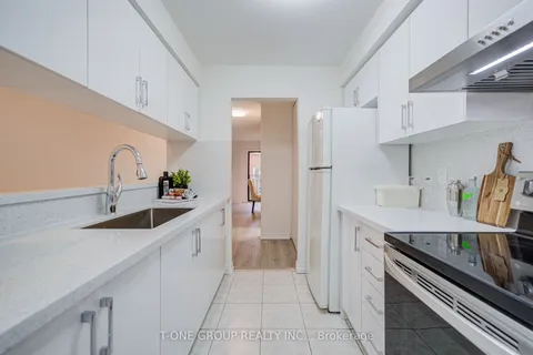 140 Spring Forest Square, ON M1S 4W8