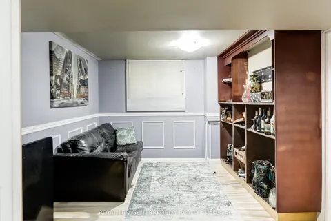 30 Wicks Drive, ON L1Z 1C3