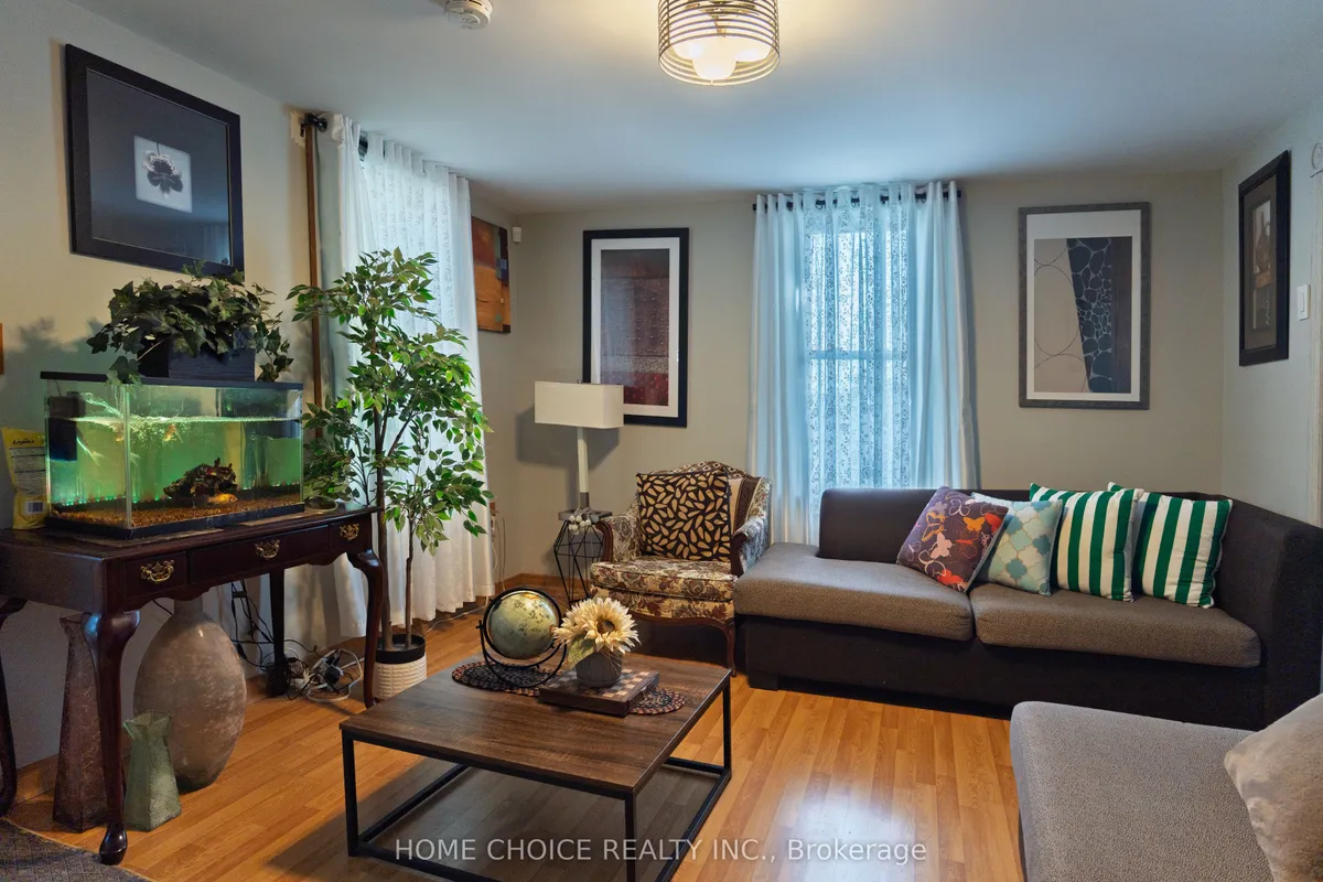 272 Taunton Road, ON L1G 3T5