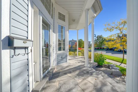 86 Carveth Crescent, ON L1B 1N4