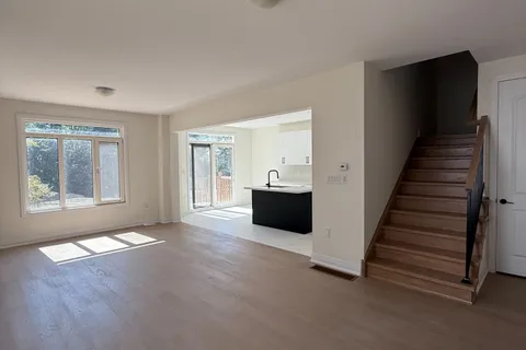 11 Dagenham Dr Drive, ON L1P 0E2