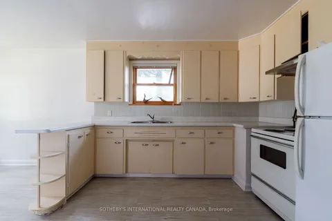 17 Ayre Point Road, ON M1M 1G4