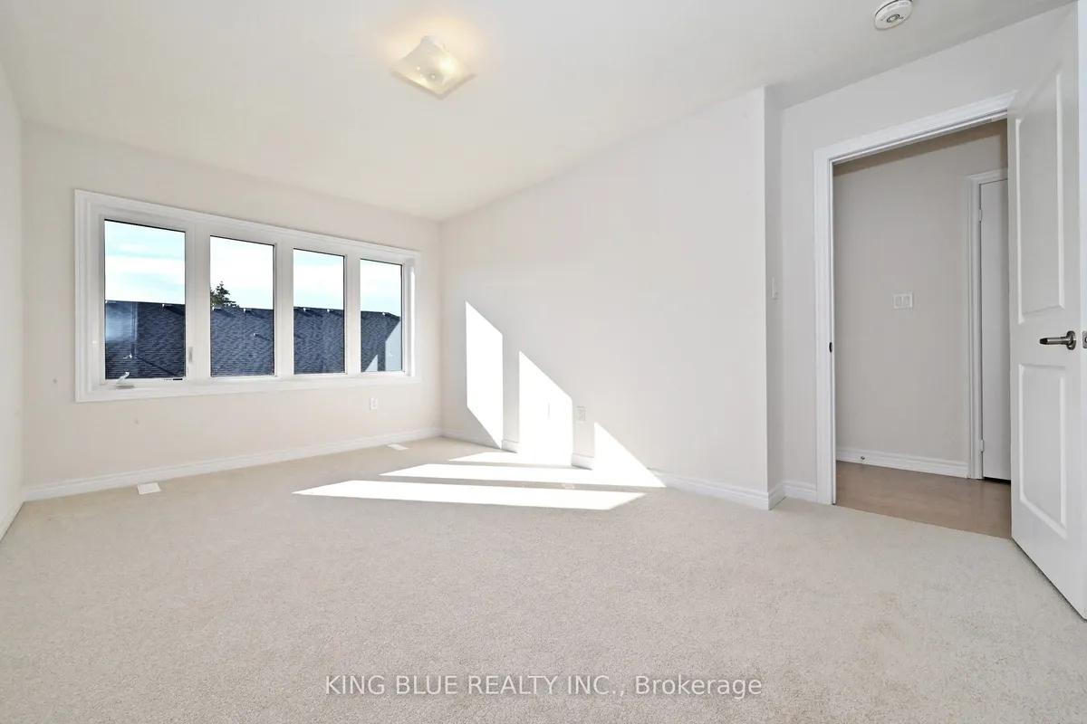 2027 Horace Duncan Crescent, ON L1L 0W4