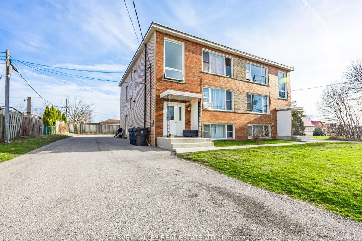 561-563 Danforth Road, ON M1K 1E1