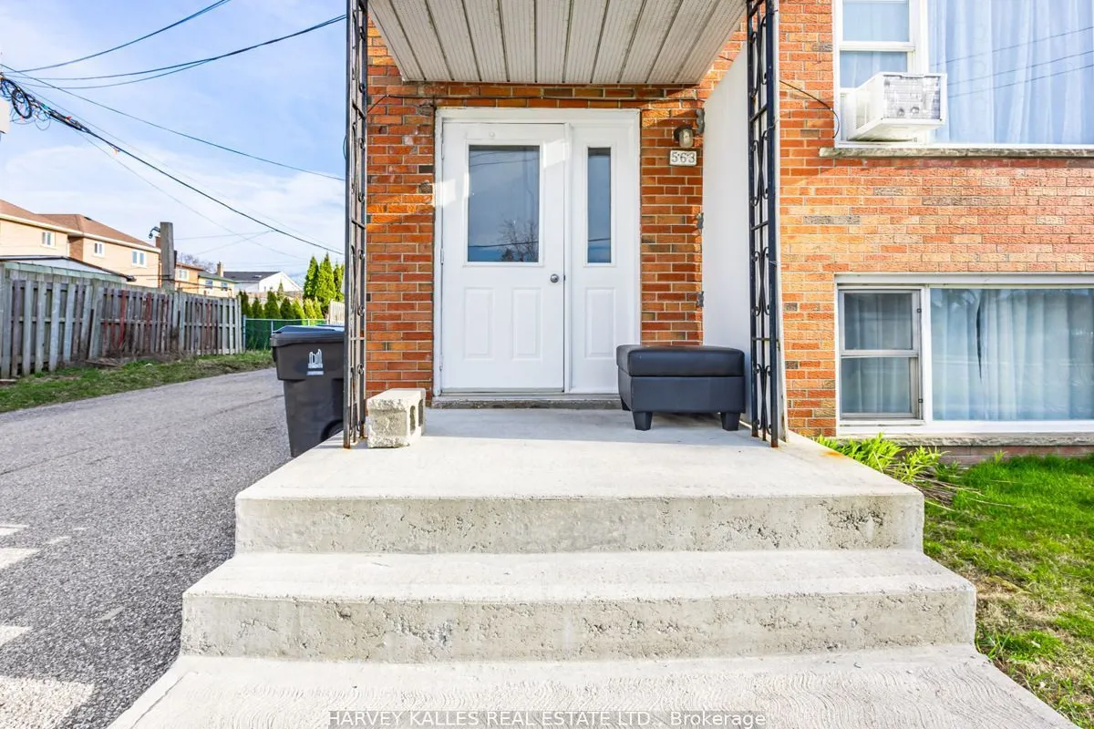 561-563 Danforth Road, ON M1K 1E1