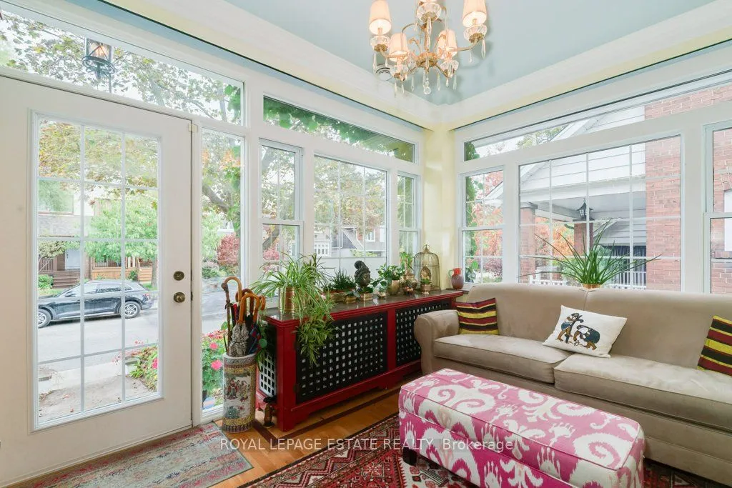 314 Scarborough Road, ON M4E 3M8