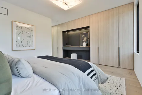 22 Duart Park Road, ON M4E 1J2