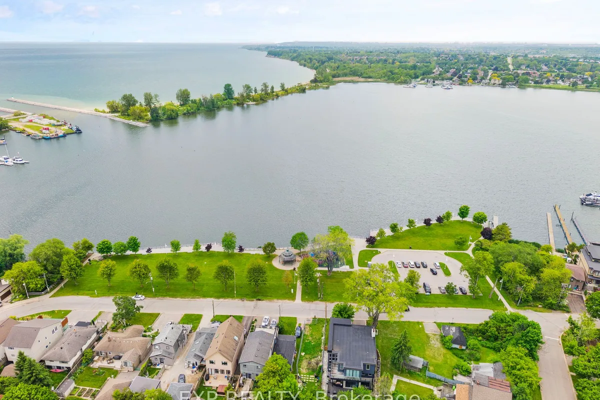 1295 Wharf Street, ON L1W 1A2