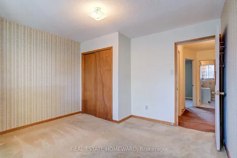 132 Hollis Avenue, ON M1N 2C8