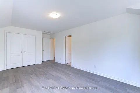 1741 Fairport Road, ON L1V 1S9